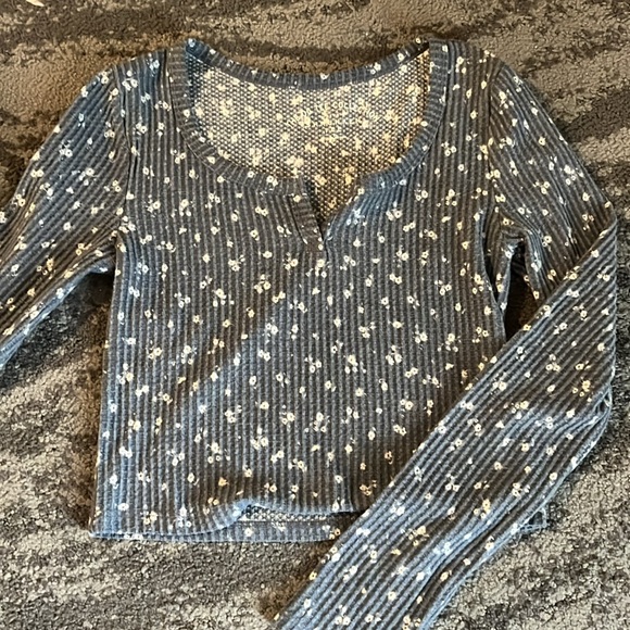 Crop Top Bundle - Picture 5 of 10